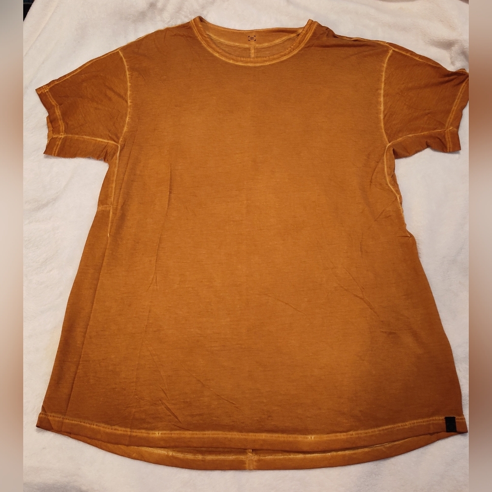 Like-New Lululemon Athletic Top (NO Size, See Measurements)